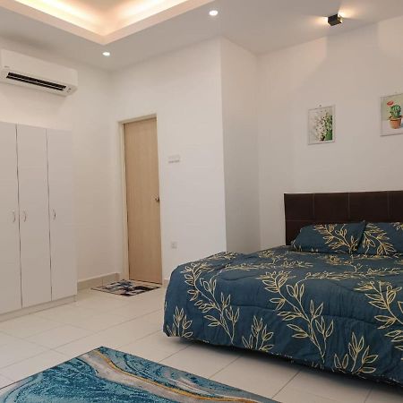In Homestay Corner Batu Pahat Exterior foto
